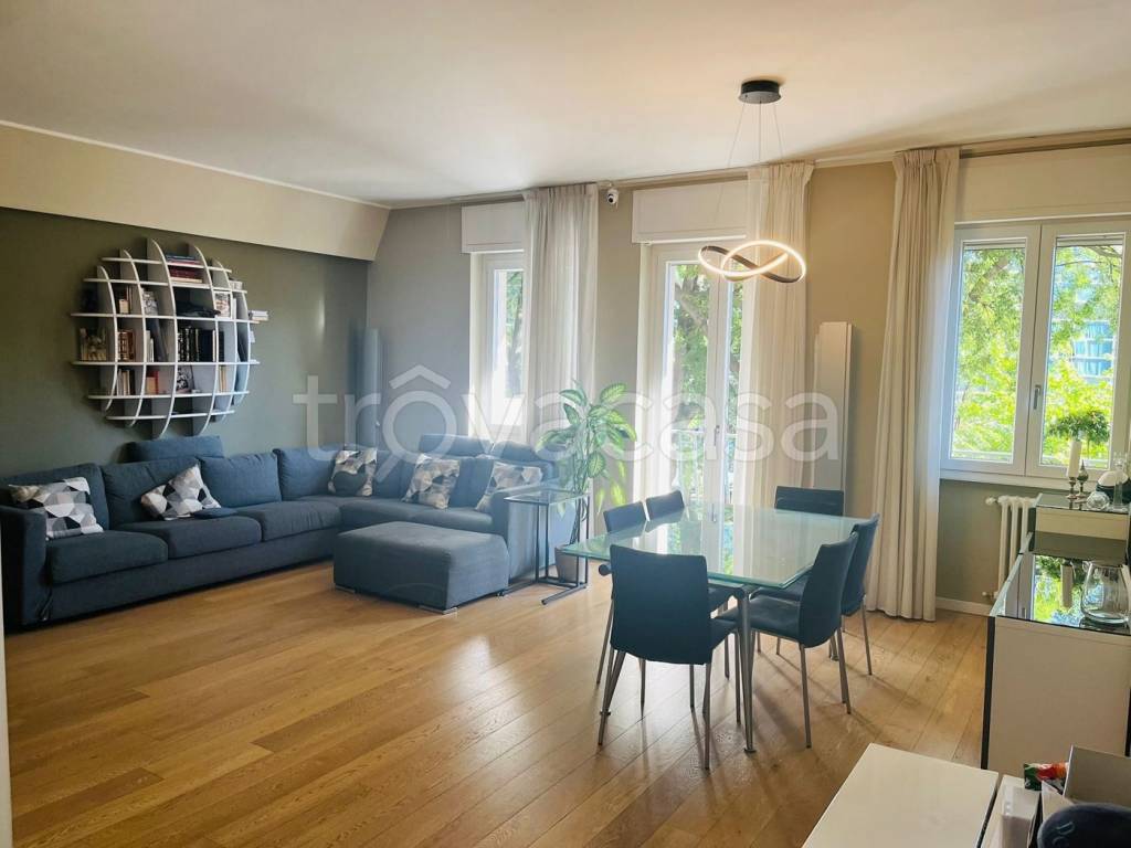 appartamento in vendita a Milano
