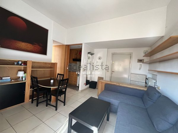 appartamento in vendita a Milano in zona Porta Garibaldi