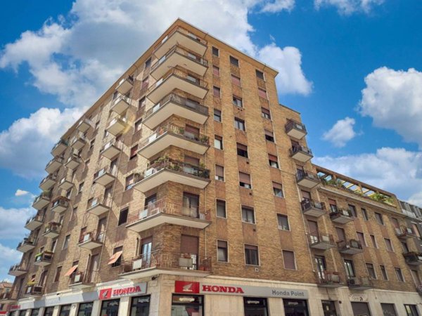 appartamento in vendita a Milano in zona Casoretto