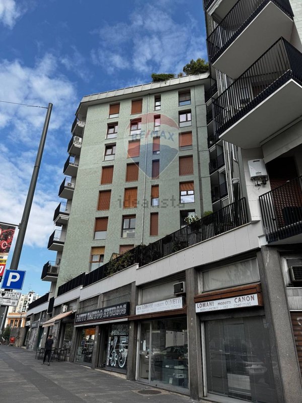 locale di sgombero in vendita a Milano in zona Piazzale Lodi