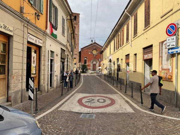 appartamento in vendita a Milano in zona Baggio