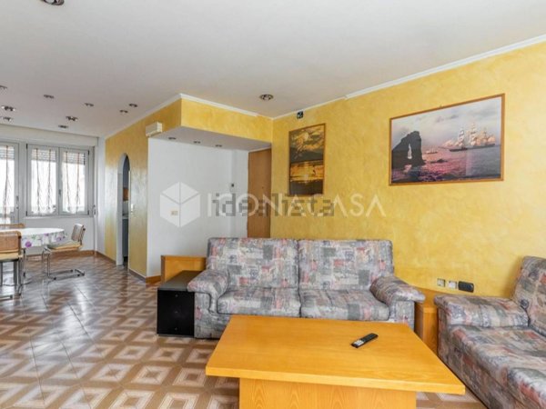 appartamento in vendita a Milano in zona Corvetto