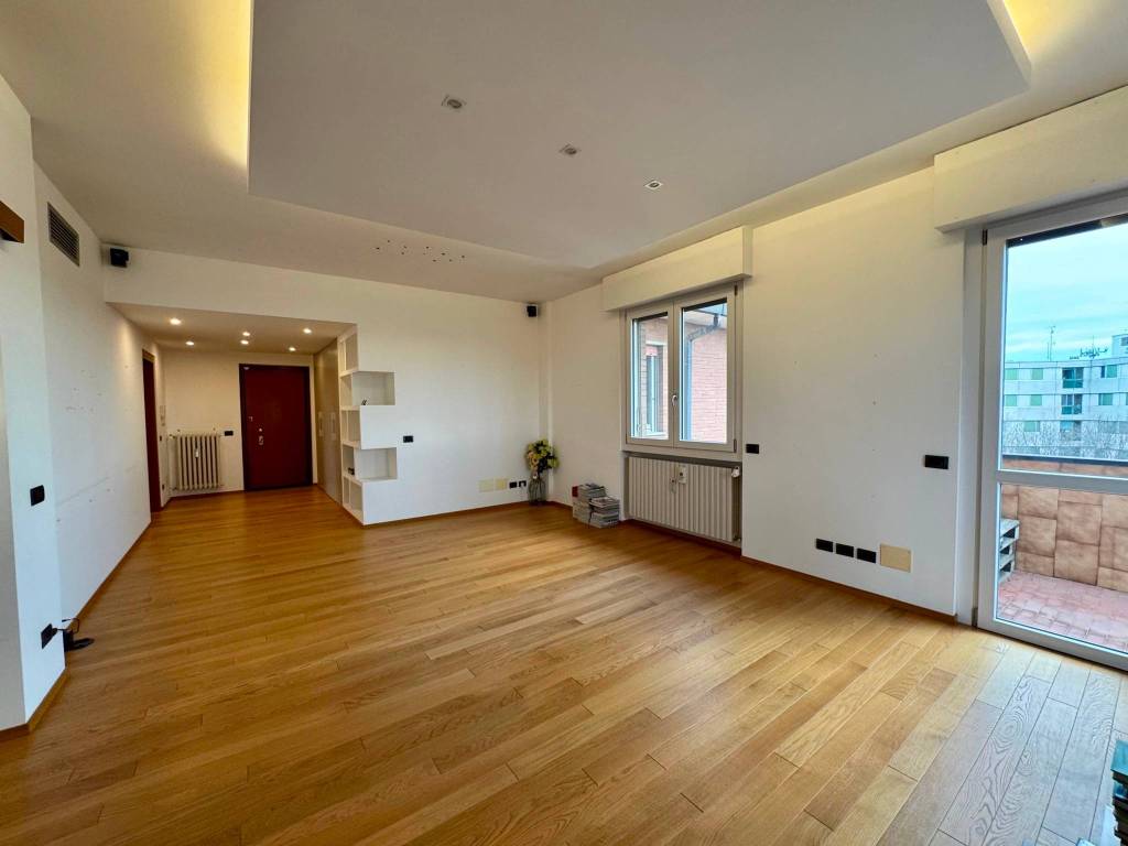 appartamento in vendita a Milano in zona Famagosta