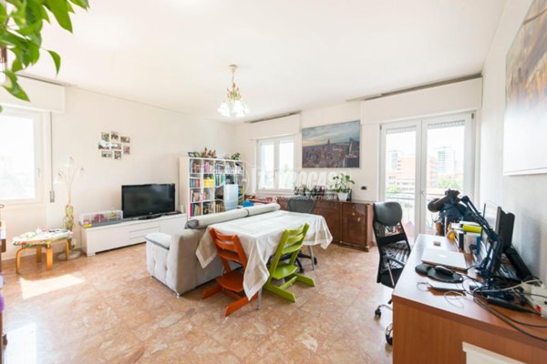 appartamento in vendita a Milano in zona Crescenzago