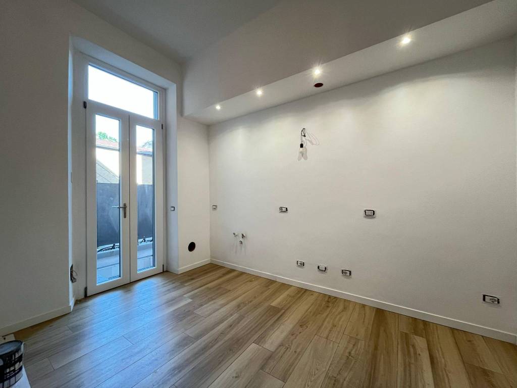 appartamento in vendita a Milano in zona Morivione