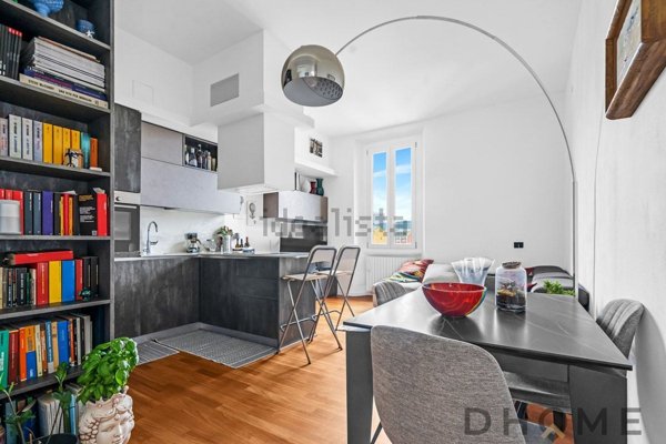 appartamento in vendita a Milano in zona Piazzale Lodi