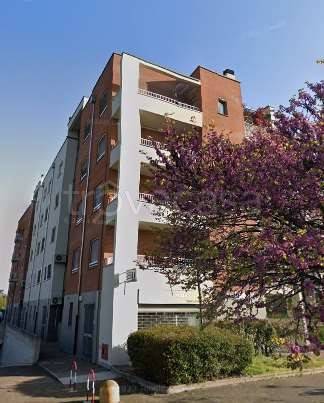 appartamento in vendita a Milano in zona Quarto Oggiaro