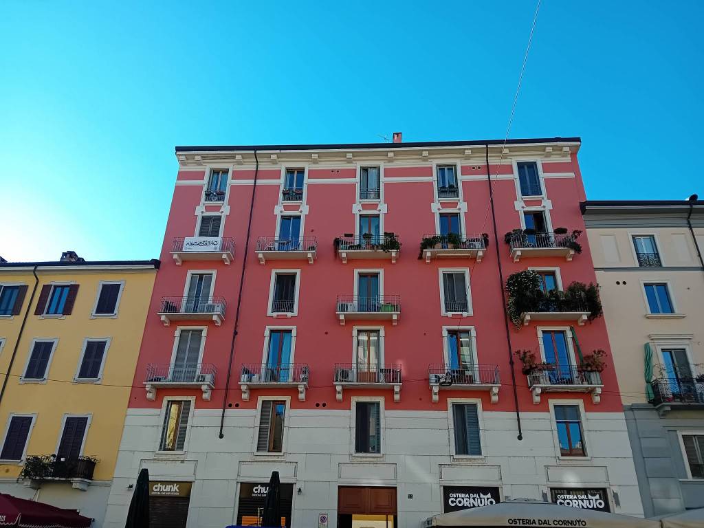 appartamento in vendita a Milano in zona Porta Ticinese