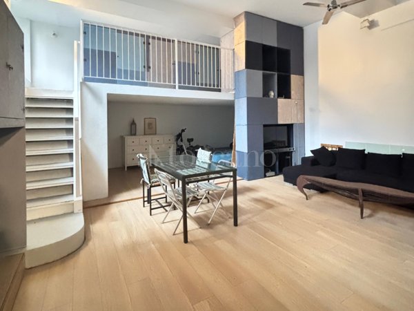 appartamento in vendita a Milano in zona Isola