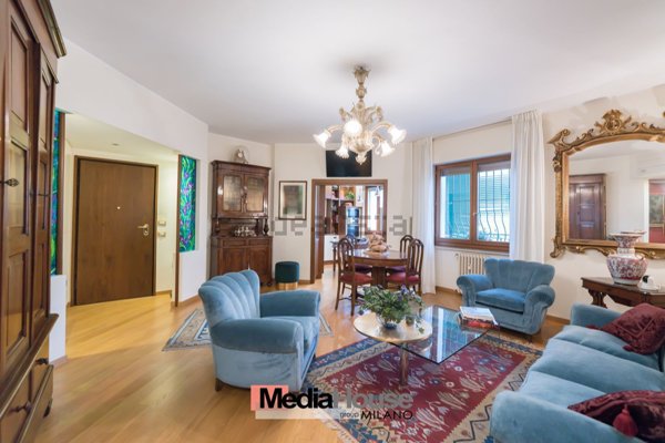 appartamento in vendita a Milano in zona Cinque Giornate