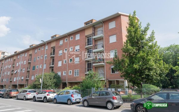 appartamento in vendita a Milano in zona Niguarda