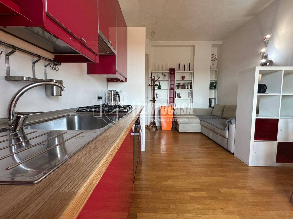 appartamento in vendita a Milano in zona Centro Direzionale