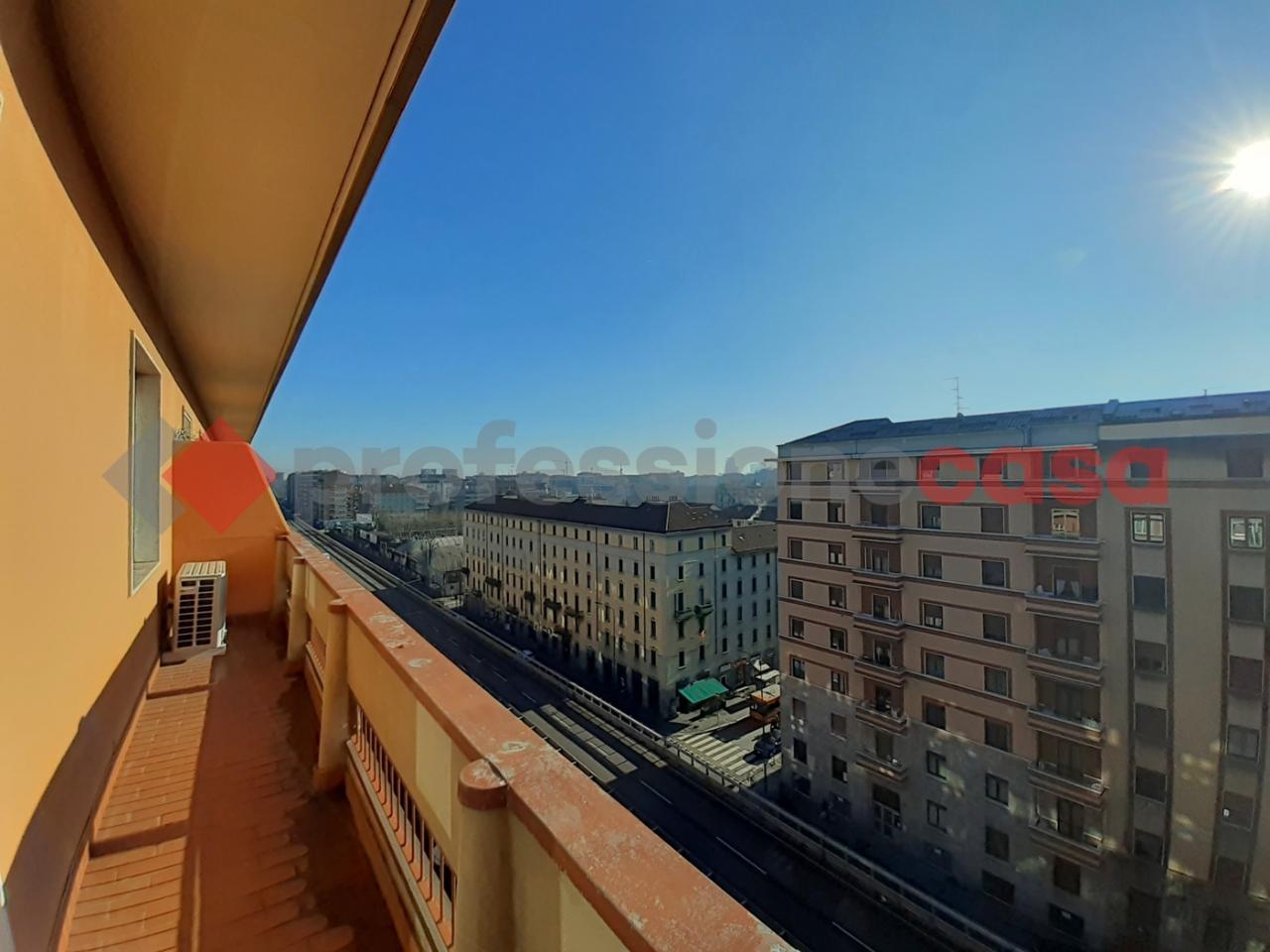appartamento in vendita a Milano in zona Maciachini