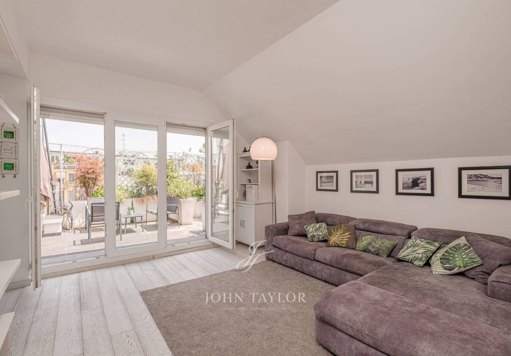 appartamento in vendita a Milano in zona Solari