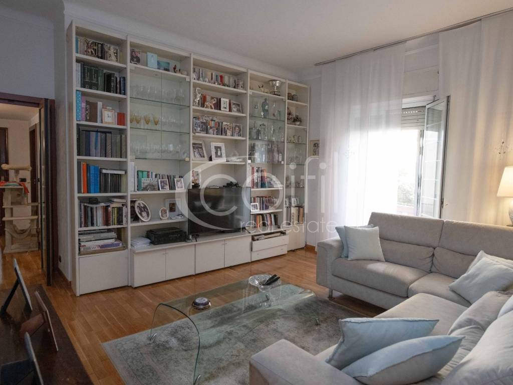 appartamento in vendita a Milano in zona Porta Venezia
