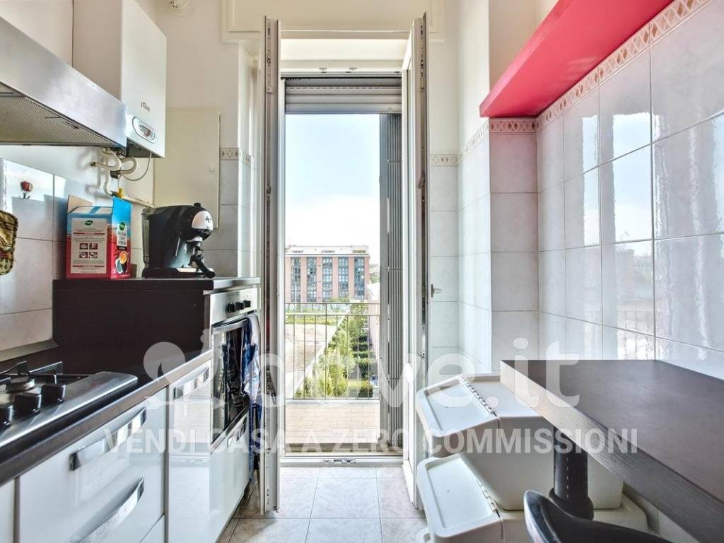 appartamento in vendita a Milano in zona Bocconi