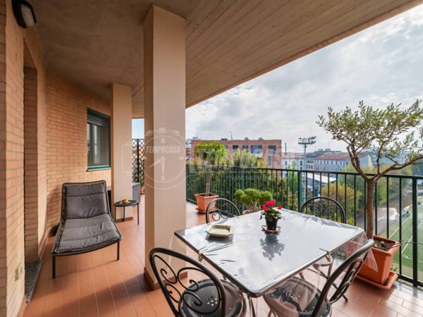 appartamento in vendita a Milano in zona Vigentino