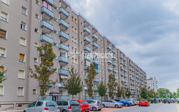 appartamento in vendita a Milano in zona Quarto Oggiaro