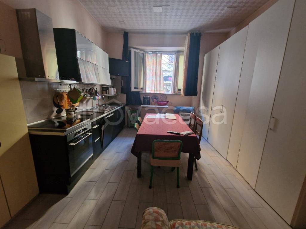 appartamento in vendita a Milano in zona Piazzale Lodi