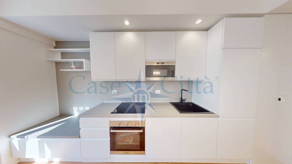 appartamento in vendita a Milano in zona Rembrandt