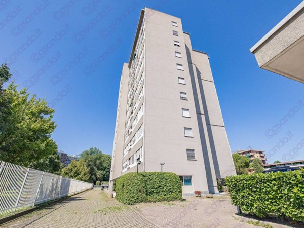 appartamento in vendita a Milano in zona Gorla