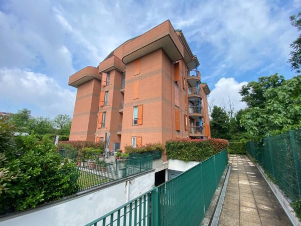 appartamento in vendita a Milano in zona Baggio