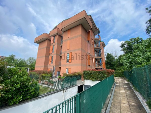 appartamento in vendita a Milano in zona Muggiano