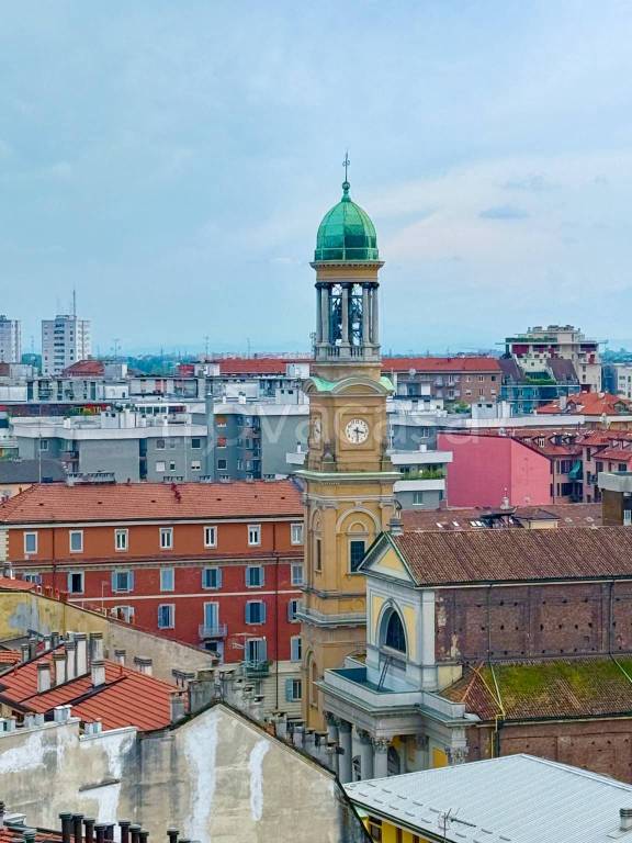 appartamento in vendita a Milano in zona Piazzale Lodi