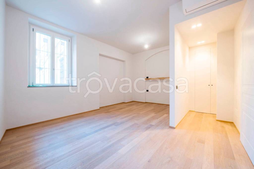 appartamento in vendita a Milano in zona Cinque Giornate