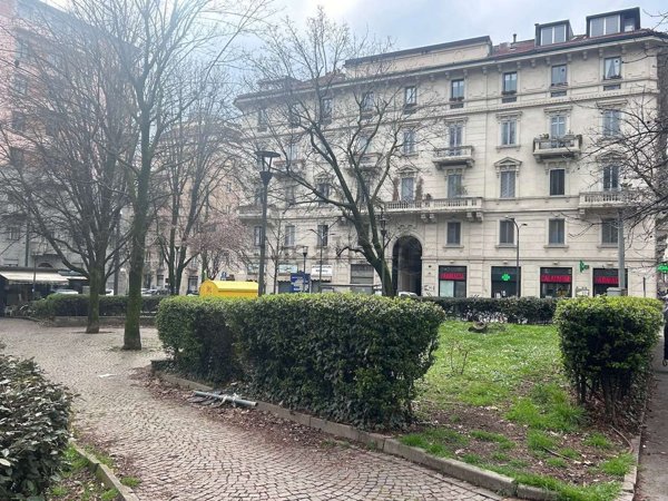 appartamento in vendita a Milano in zona Bocconi
