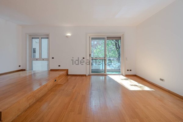 appartamento in vendita a Milano in zona Il Portello