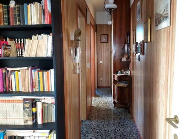 appartamento in vendita a Milano in zona Baggio