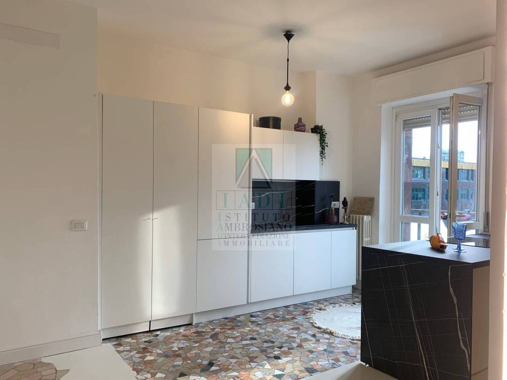 appartamento in vendita a Milano in zona Vigentino