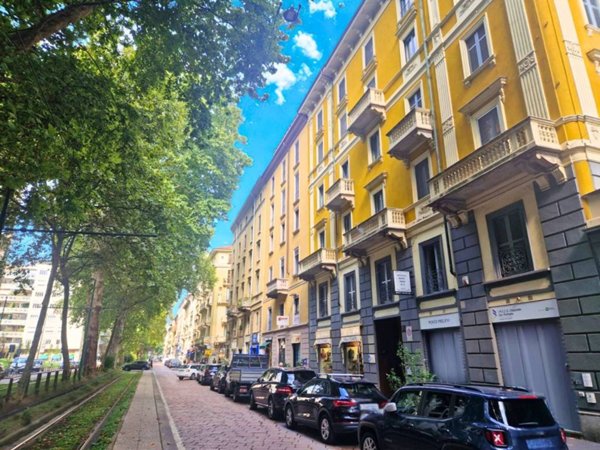negozio in vendita a Milano in zona Porta Romana