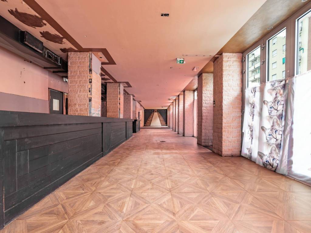 negozio in vendita a Milano