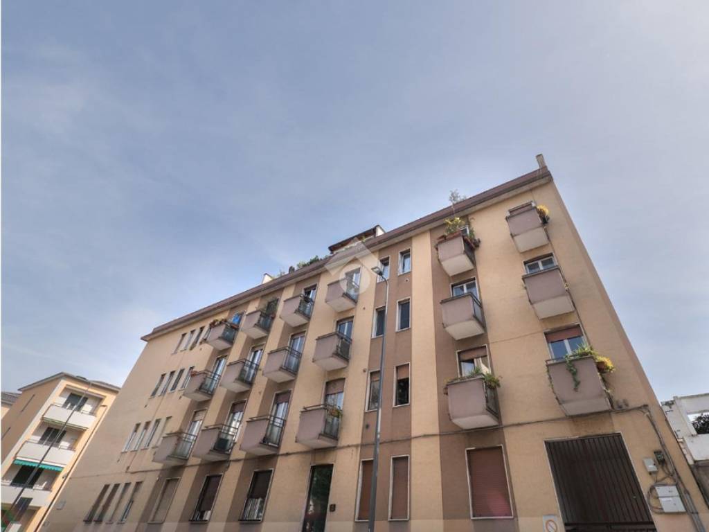 appartamento in vendita a Milano in zona Maggiolina