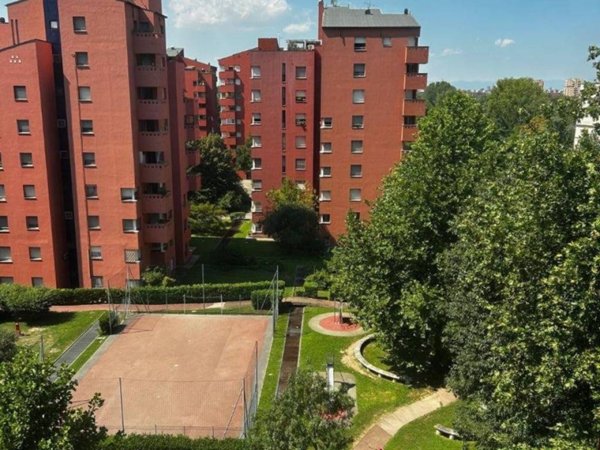 appartamento in vendita a Milano in zona Trenno