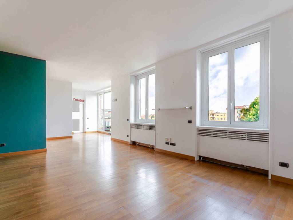 appartamento in vendita a Milano in zona Guastalla