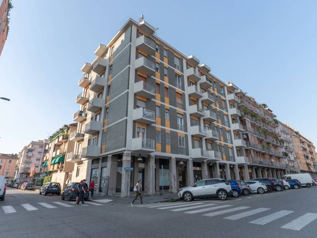 appartamento in vendita a Milano in zona Adriano