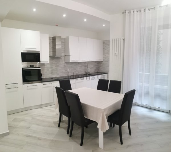 appartamento in vendita a Milano in zona Niguarda