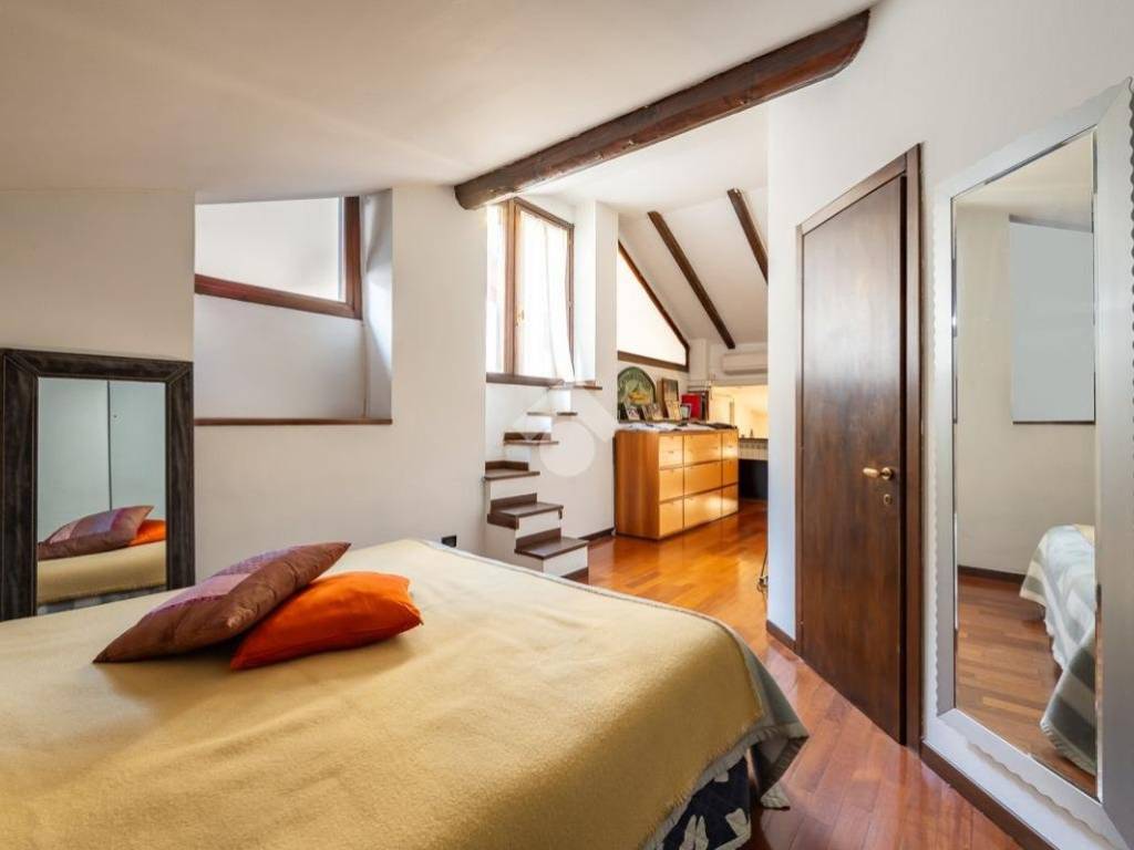 appartamento in vendita a Milano in zona Sempione