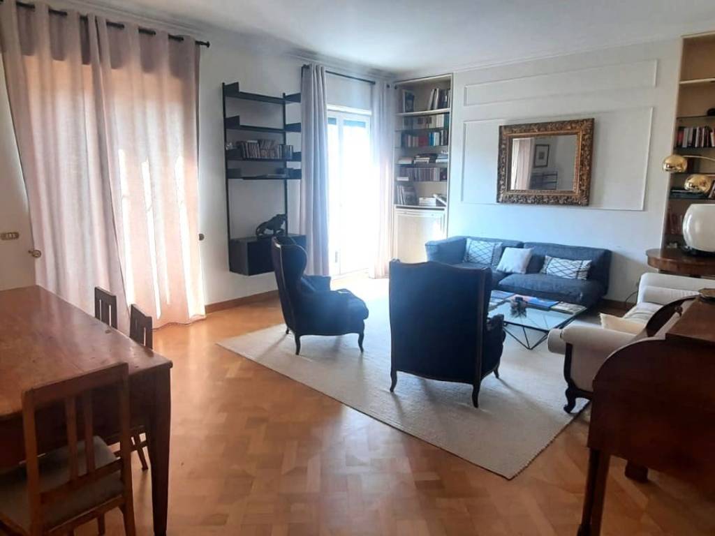 appartamento in vendita a Milano in zona Guastalla