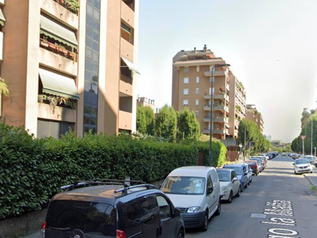 negozio in vendita a Milano in zona Crescenzago