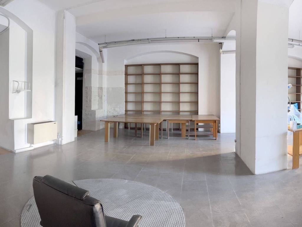 negozio in vendita a Milano in zona Porta Vittoria