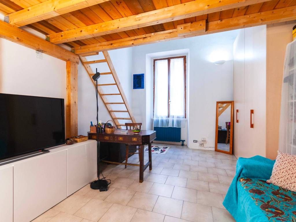 appartamento in vendita a Milano in zona Chiesa Rossa