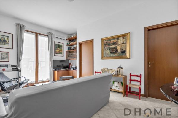 appartamento in vendita a Milano in zona Gorla