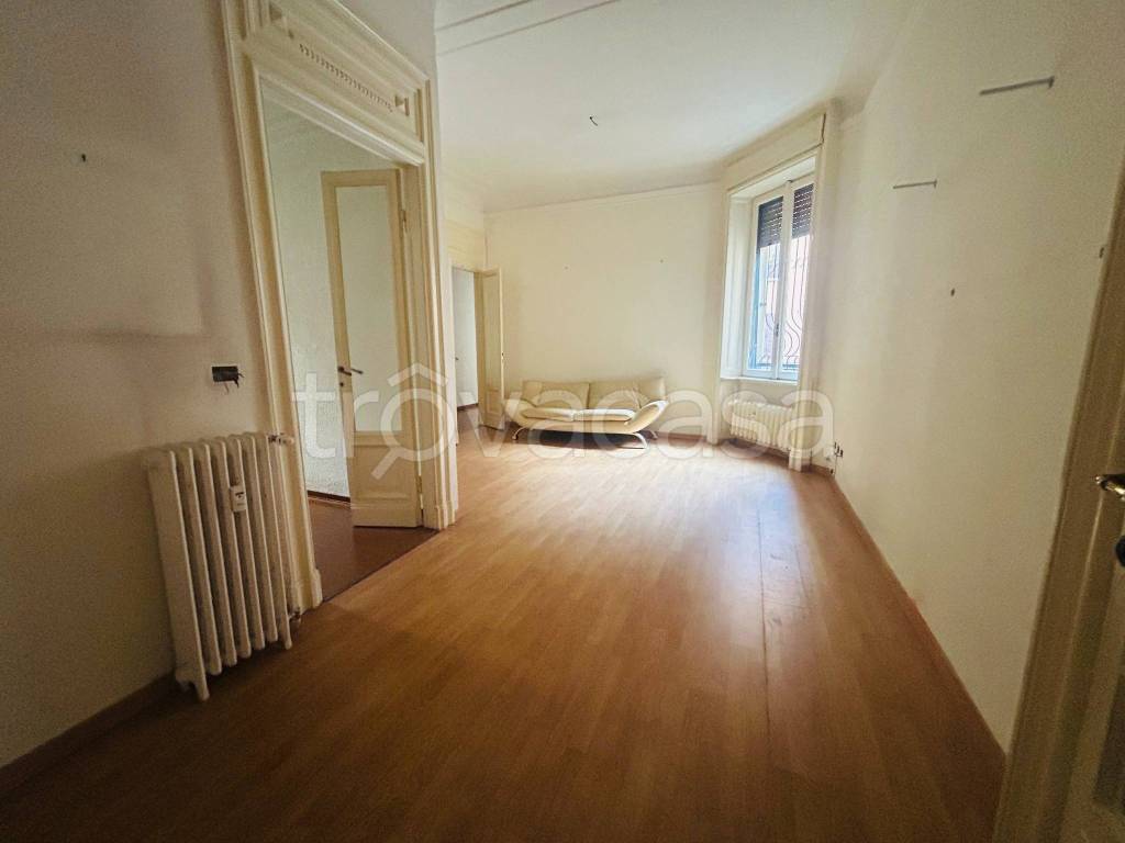 appartamento in vendita a Milano in zona Sempione