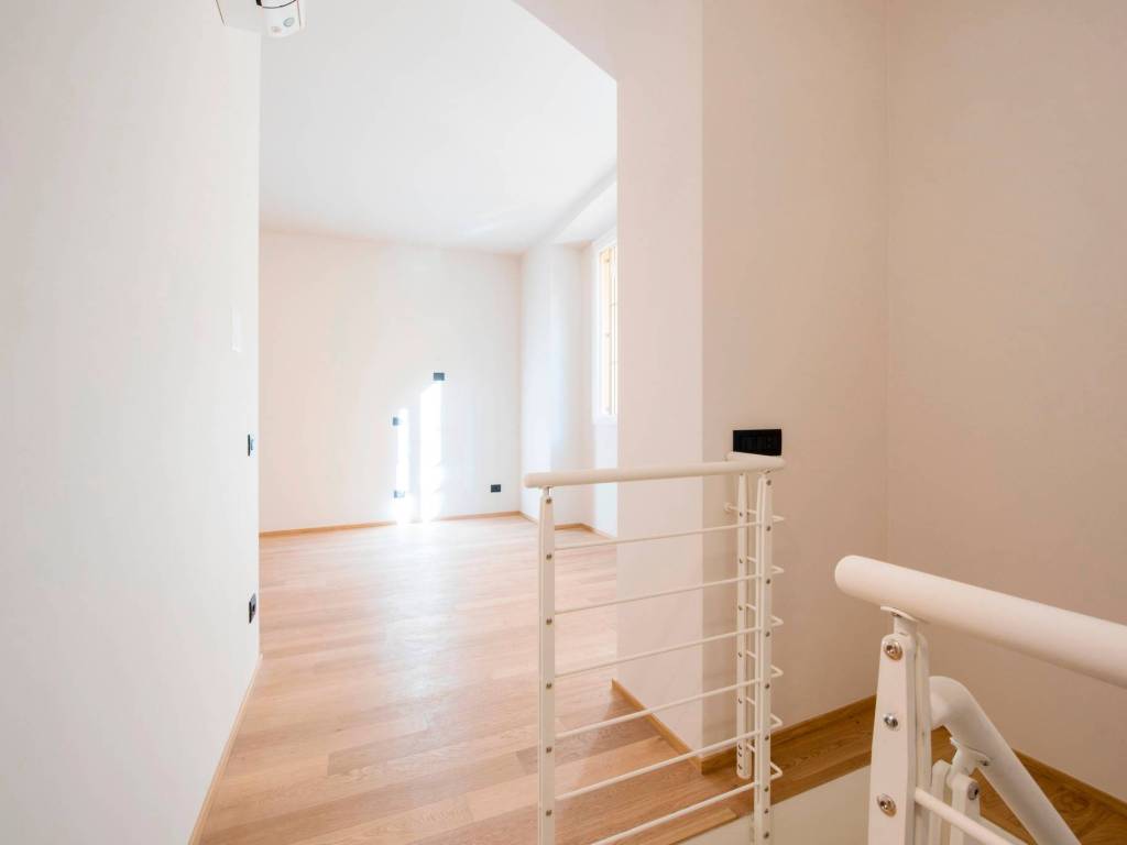 appartamento in vendita a Milano in zona Cinque Giornate