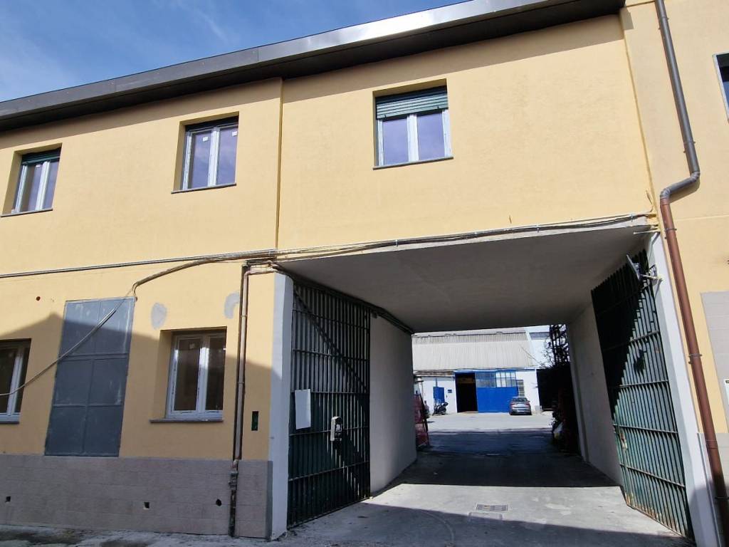 appartamento in vendita a Milano in zona Affori