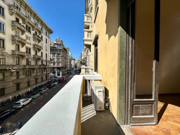 appartamento in vendita a Milano in zona Guastalla